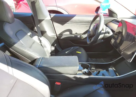 2018 Tesla Model 3 Long Range/Mid Range from USA, damaged, VIN 5YJ3E1EA5JF159461